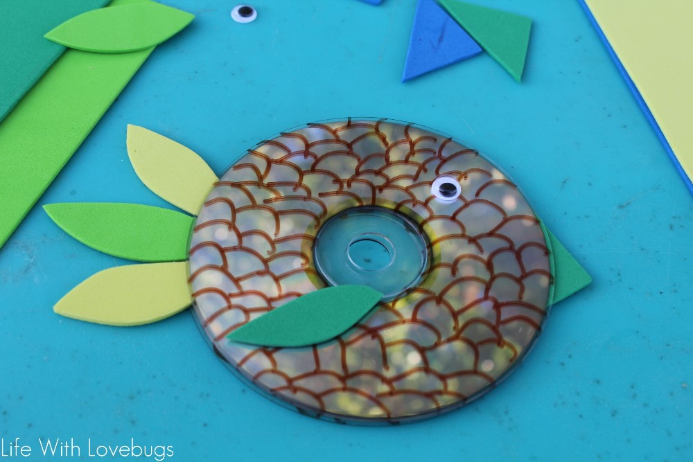 Kid's Upcycle Project - CD Rainbow Maker 
