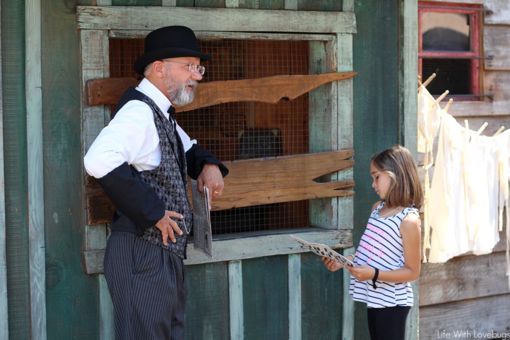 Knott's Berry Farm Ghost Town Live