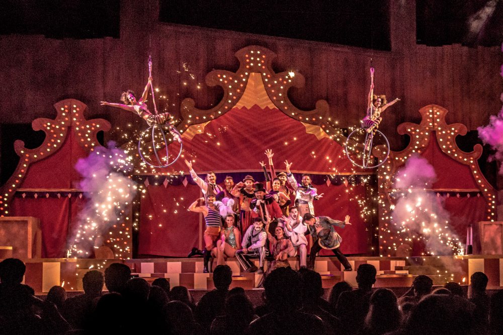 Knotts Berry Farm: Circus of Wonders