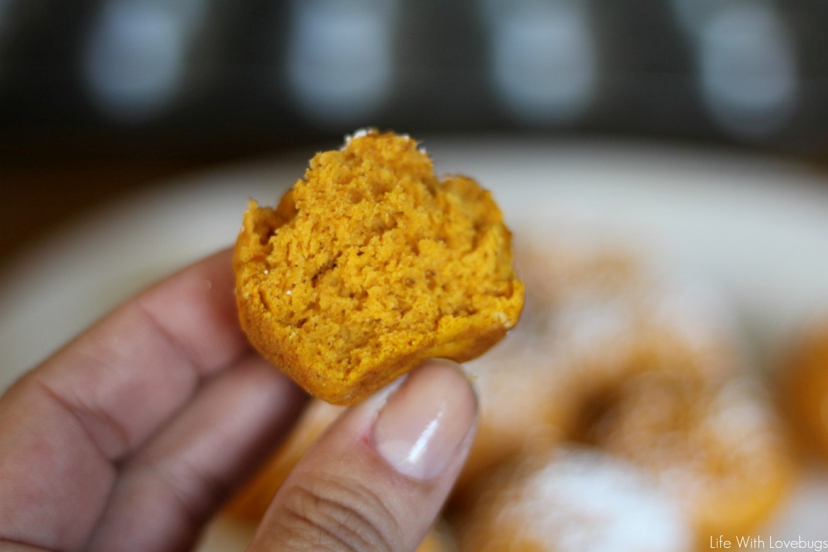 3 Ingredient Pumpkin Spice Muffins