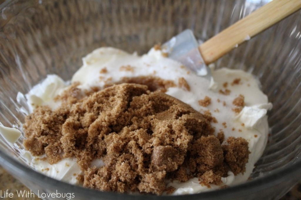 Cinnamon & Sugar Cream Cheese Squares 