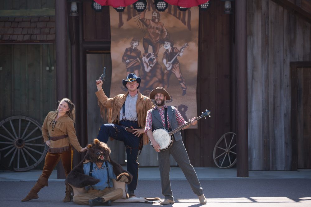 Knotts Berry Farm: Wild West Stunt Show