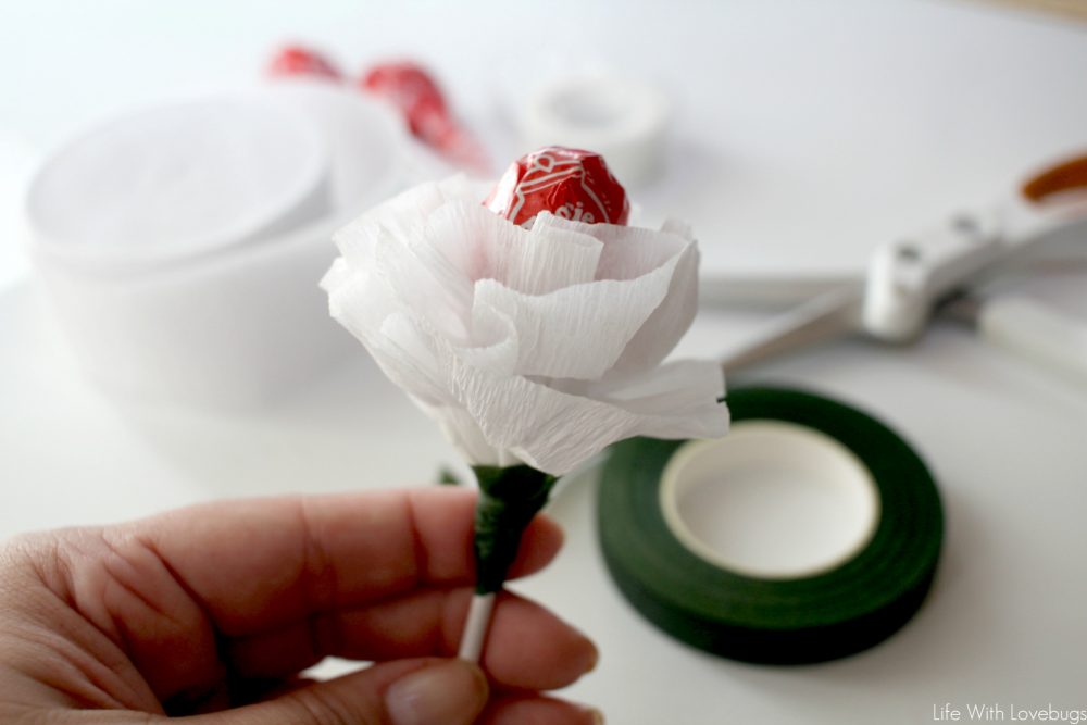 Crepe Paper Lollipop Flowers 