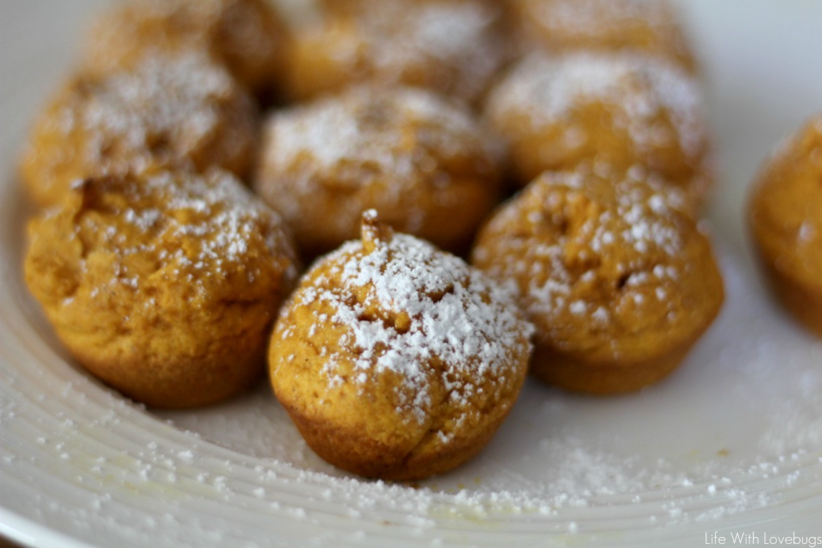 3 Ingredient Pumpkin Spice Muffins 