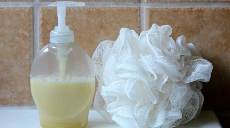 How to Make All-Natural Moisturizing Body Wash