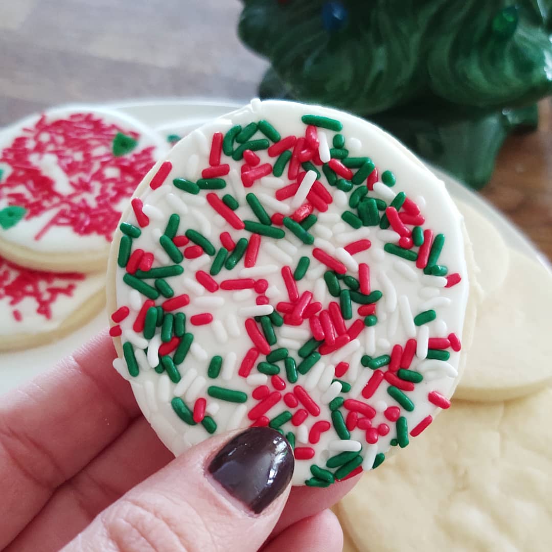 Sugar Cookies (that hold their shape!)